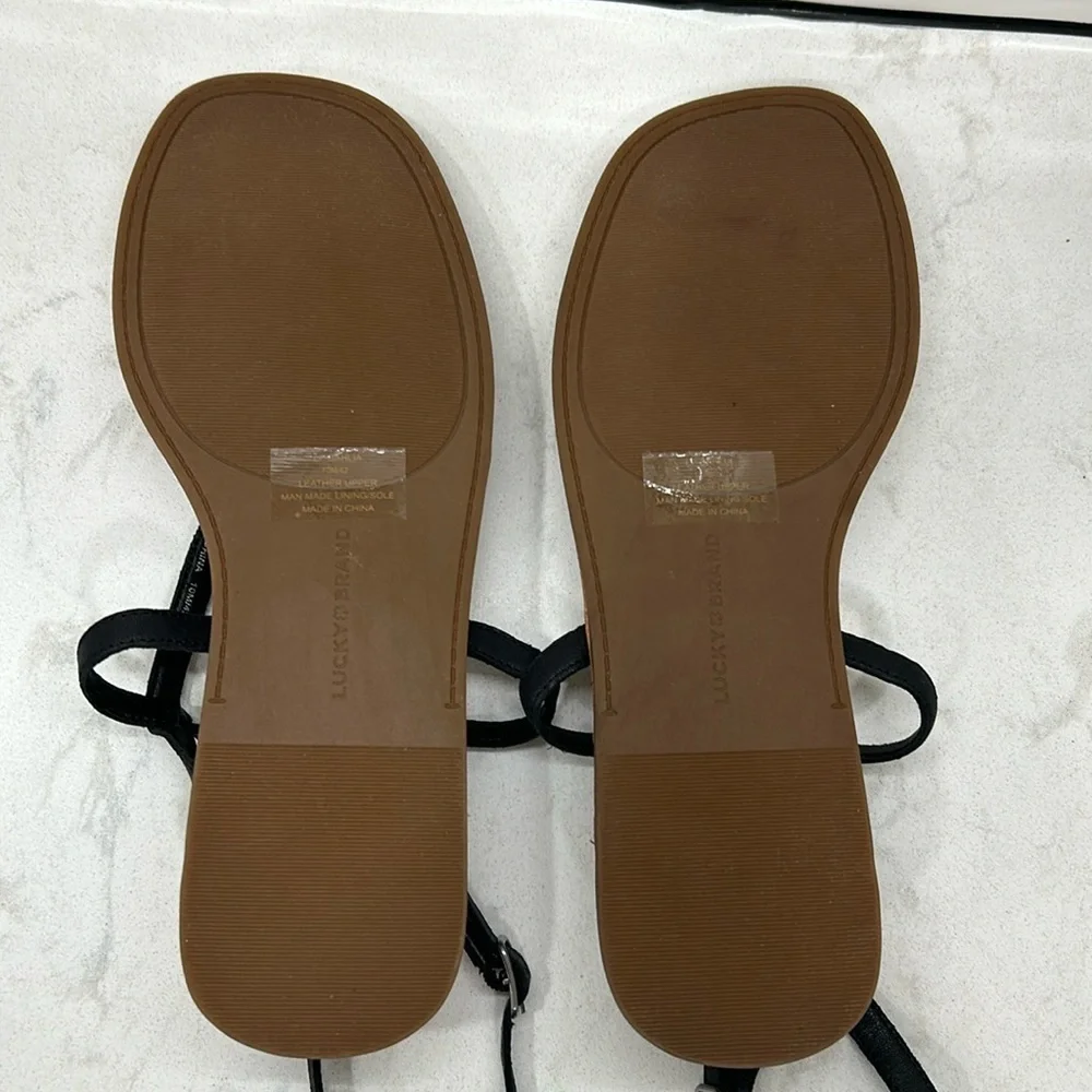 Lucky Brand Black Leather Bahlia Thong Strappy Buckle Sandal Size 10 NWOT